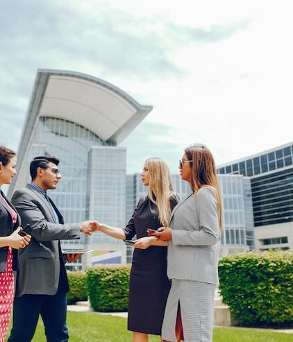 المشاركة في معارض تجارية ومناسبات اقتصادية