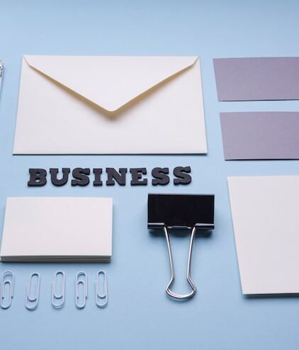   بناء هوية تجارية متميزة